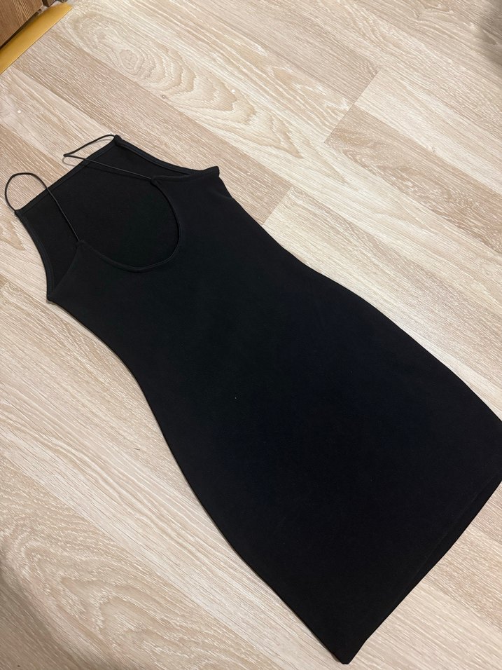 Siyah Yüksek Yakalı Kolsuz Triko Elbise - Görsel 2