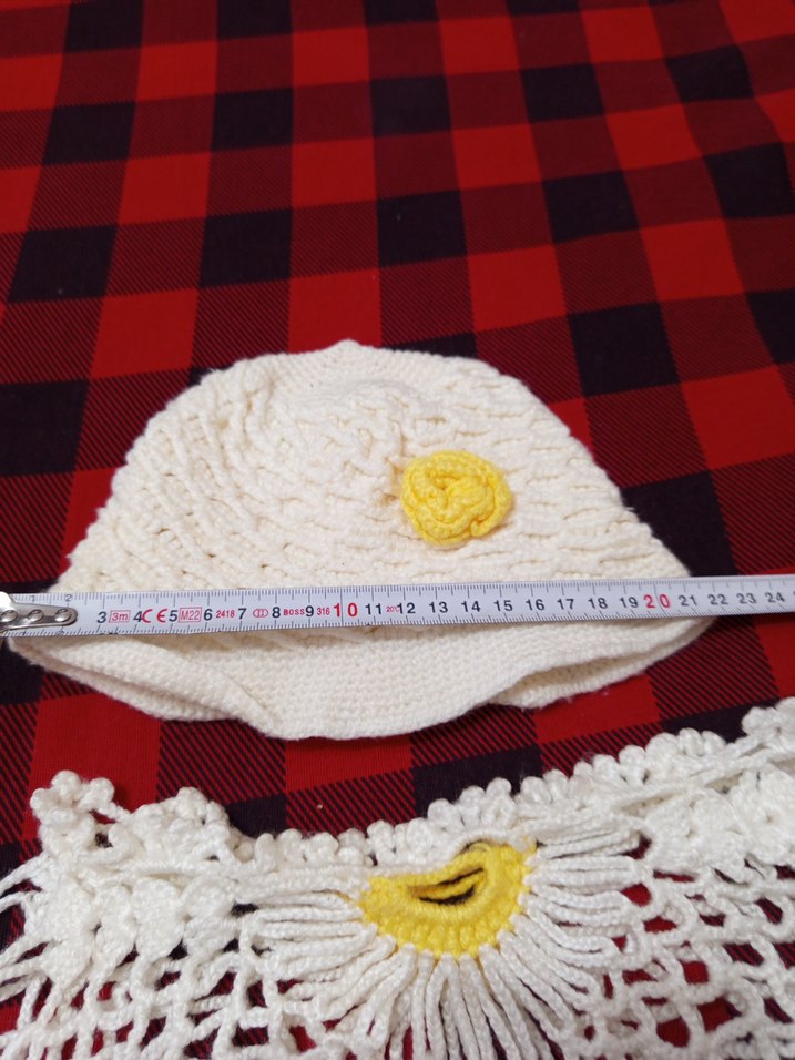 Nakışlı Beyaz Örgü Kız Panço ve Şapka - Görsel 4