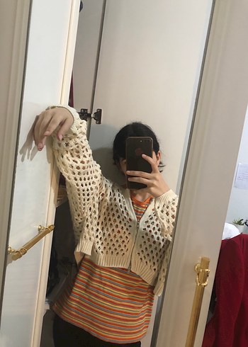 Bej delikli Kadın Hırka - Görsel 2