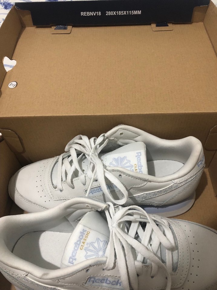 Beyaz kadın spor ayakkabı Reebok - Görsel 3