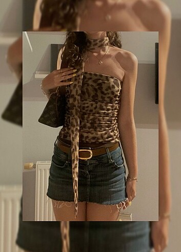 fularlı leopar straplez bluz