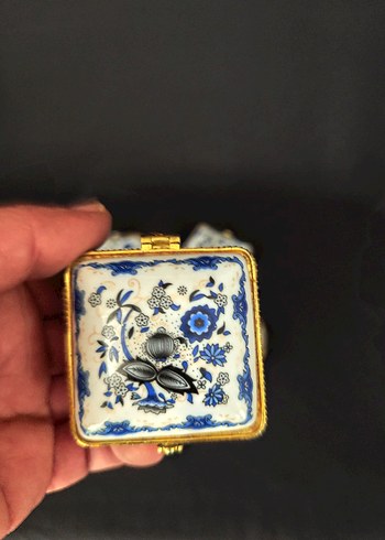 Mavi Çiçek Desenli porselen kutular - Görsel 6