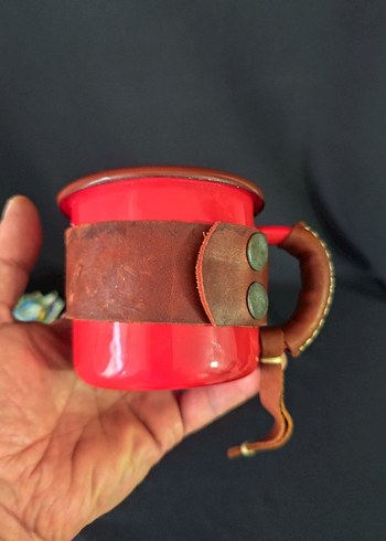 Kırmızı Deri Bantlı EMAYE Kupa - Görsel 2