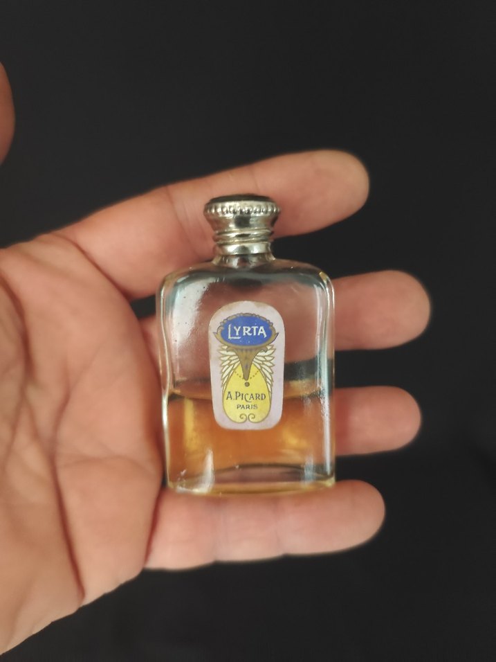 LYRTA A.Picard  PARIS - Görsel 2