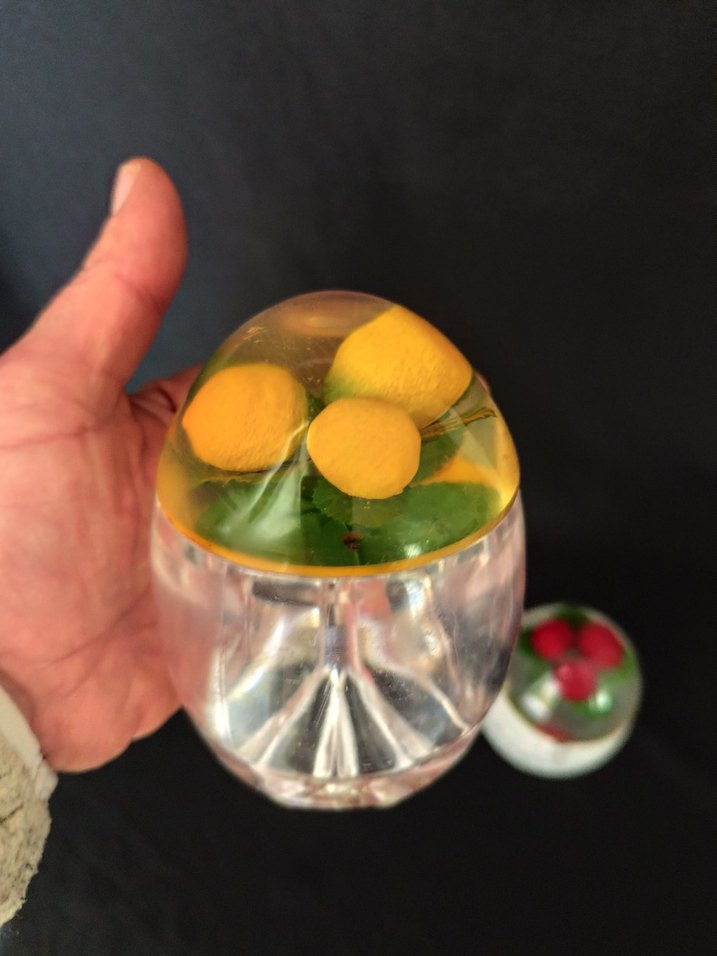 Vintage Lucite Kiraz Şeklinde Kapaklı Büyük Boy Kavanoz - Görsel 5