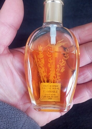 Diğer Coty .5 fl. oz. Parfüm Tam Şişe Kutusuz Vintage Vanilla Fields. 