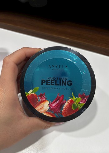 Çilek ve Hibiskus Özlü El & Vücut Peelingi - Görsel 2