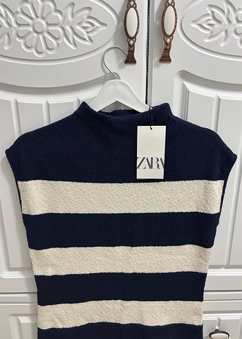 Çizgili Kolsuz Midi Triko Elbise - Görsel 2