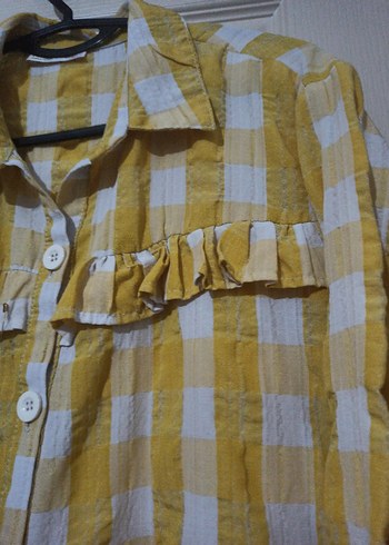 Uzun Kollu Sarı Düğmeli Kadın Gömlek - Görsel 3