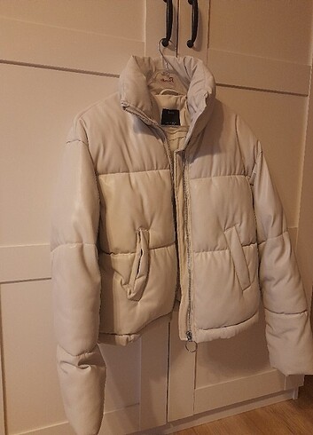 Bershka mont 