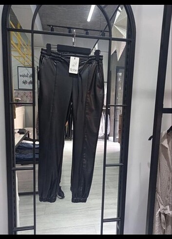 Robin ROBİN MARKA DERİ GÖRÜNÜMLÜ PANTOLON 