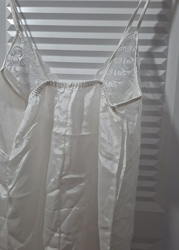 Uzun Beyaz Nakışlı Bohem Kadın Sabahlık - Görsel 3