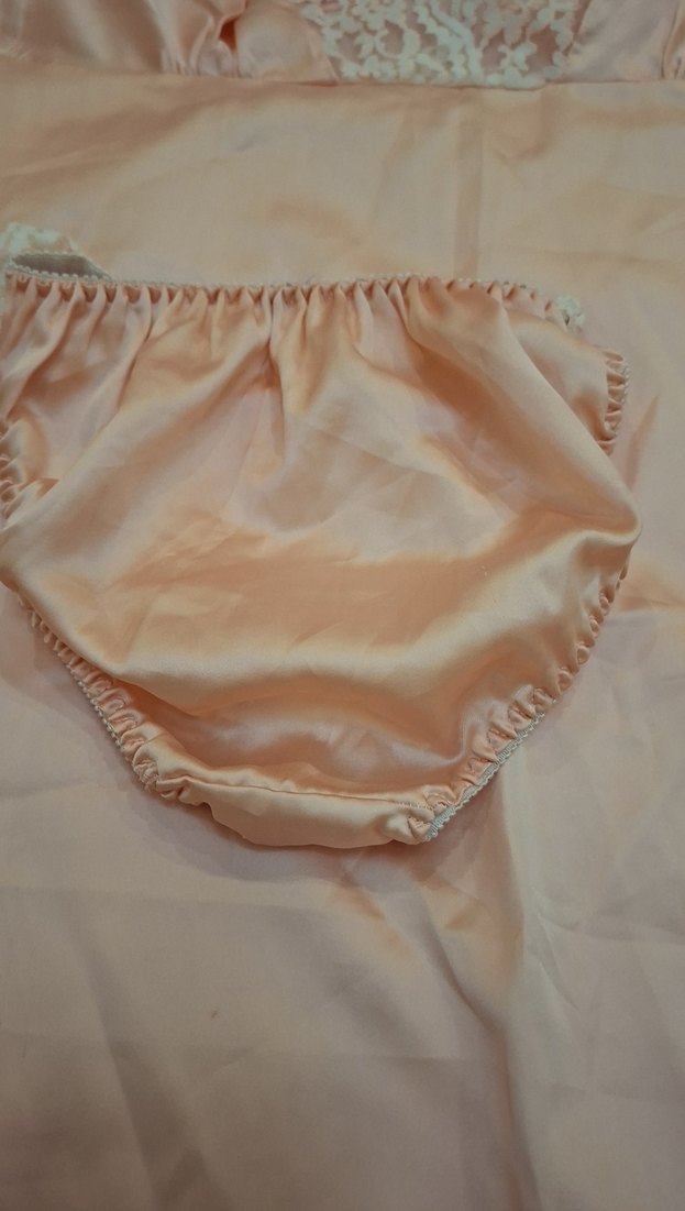 Dantel Detaylı Pudra Rengi Kadın Gecelik Takımı - Görsel 3