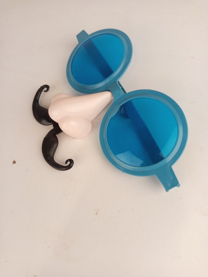 Şeffaf Mavi Retro Parti  Gözlüğü - Görsel 4