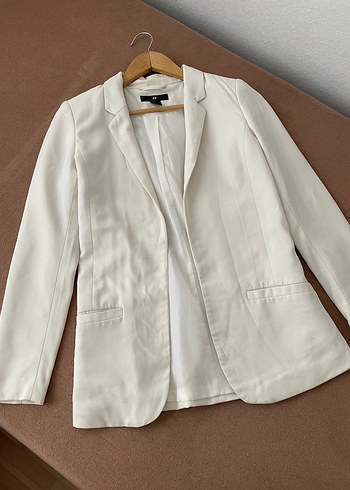Düğmeli Beyaz Kadın Blazer Ceket