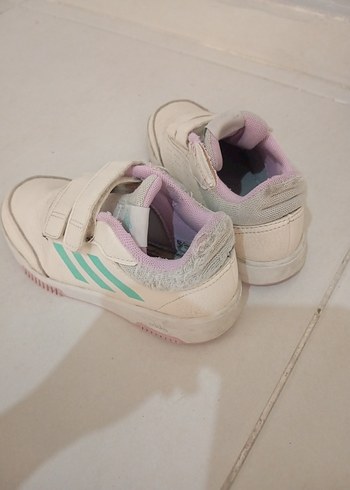 Adidas Kız Çocuk Beyaz Cırt Cırtlı Spor Ayakkabı