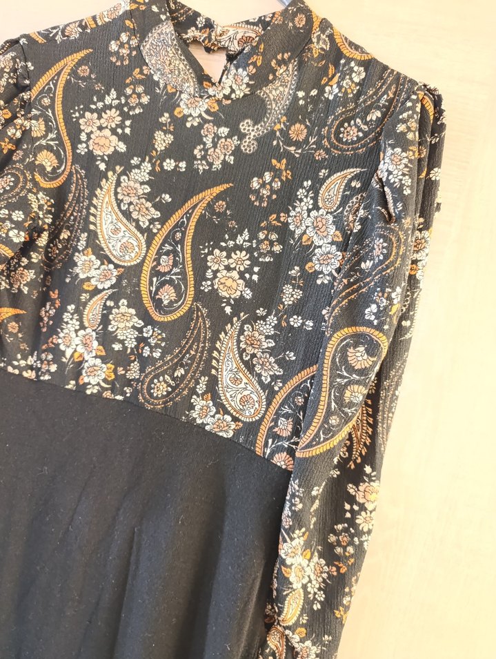 Drapeli Uzun Siyah Desenli Bohem Elbise - Görsel 2