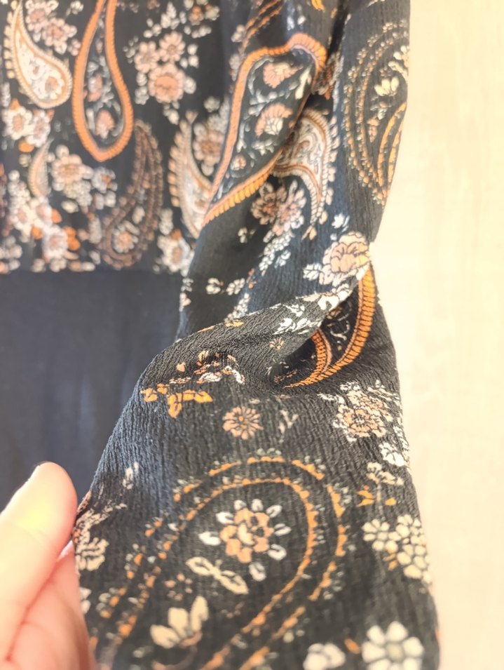 Drapeli Uzun Siyah Desenli Bohem Elbise - Görsel 4