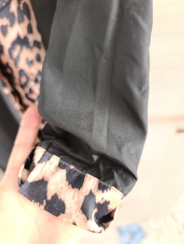 Leopar Desenli Kadın Yağmurluk, Fermuarlı, Uzun - Görsel 5