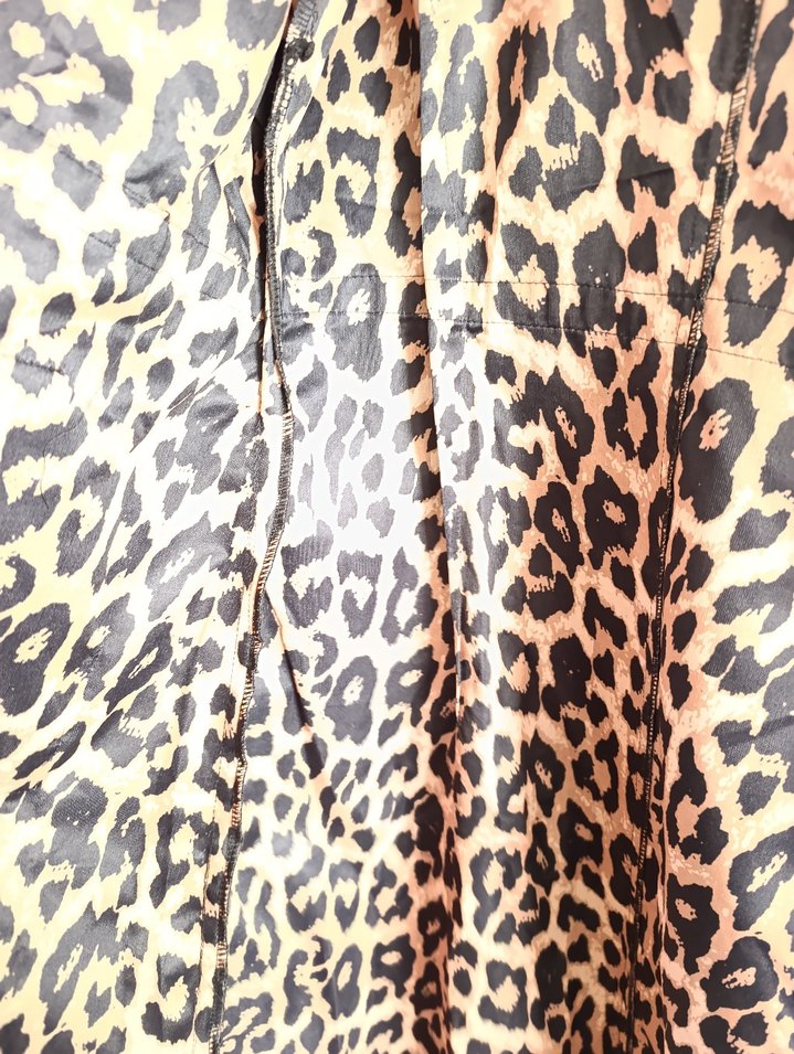 Leopar Desenli Kadın Yağmurluk, Fermuarlı, Uzun - Görsel 2