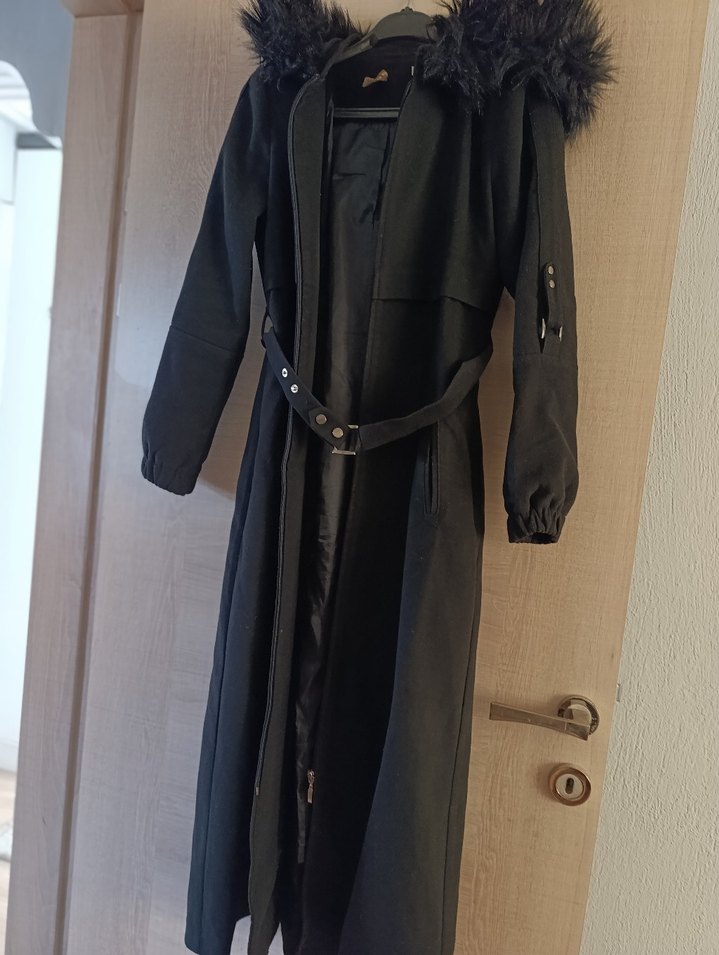 Siyah Kürklü Uzun Kadın Kabanı - Görsel 2