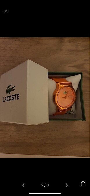 Lacoste saat