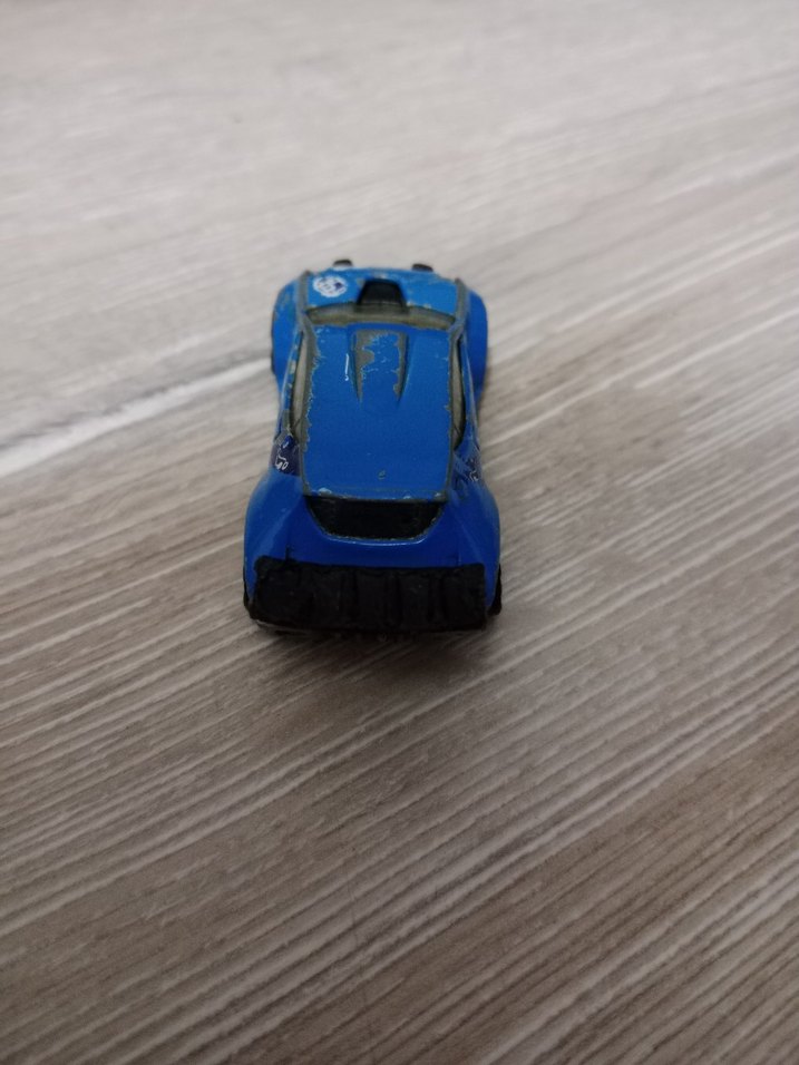 hot wheels cast 4wd Z 2013 rolü (17) model - Görsel 3