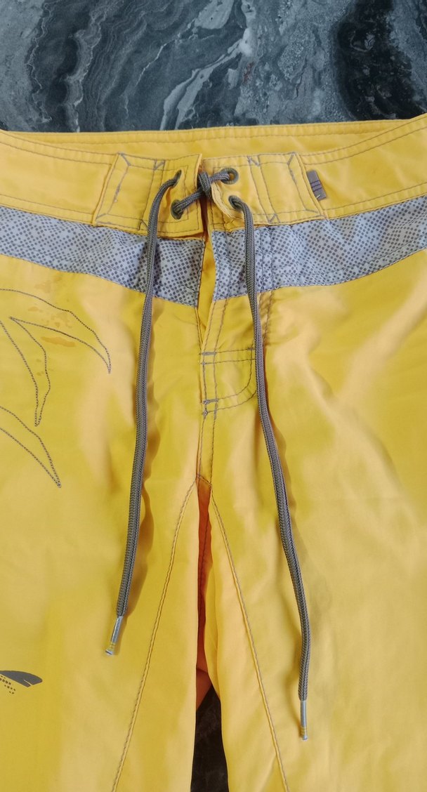 Gri Baskılı Sarı Adidas Erkek Şort - Görsel 4