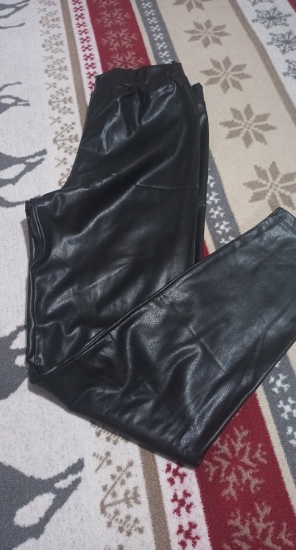 Siyah Parlak Deri Kadın Tayt - Görsel 2