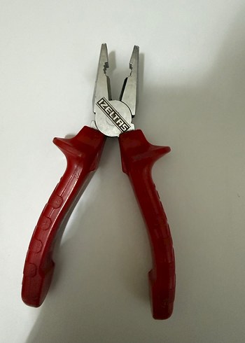 Kırmızı Saplı Çok Amaçlı Pense - Görsel 3