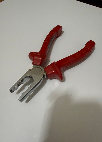 Kırmızı Saplı Çok Amaçlı Pense - Görsel 4