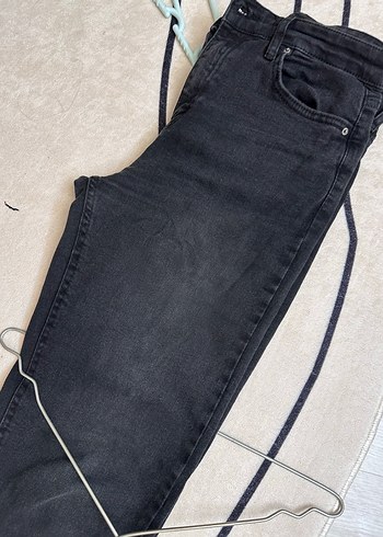 31 Beden Gri Kemerli Kadın Denim Pantolon