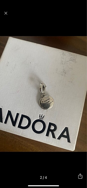 Pandora Pandora charm