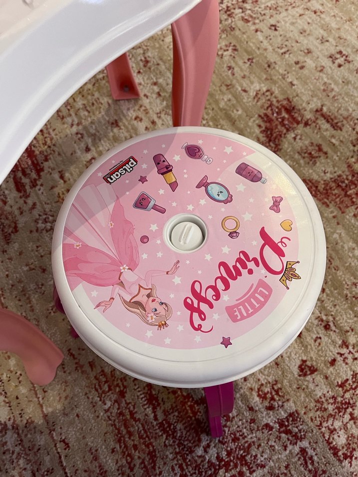 Pembe Kalpli Ayna ve Tabureli Çocuk Oyun Masası - Görsel 2