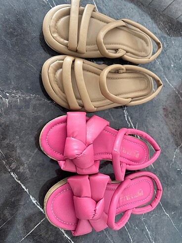 2 adet sandalet 500 tl