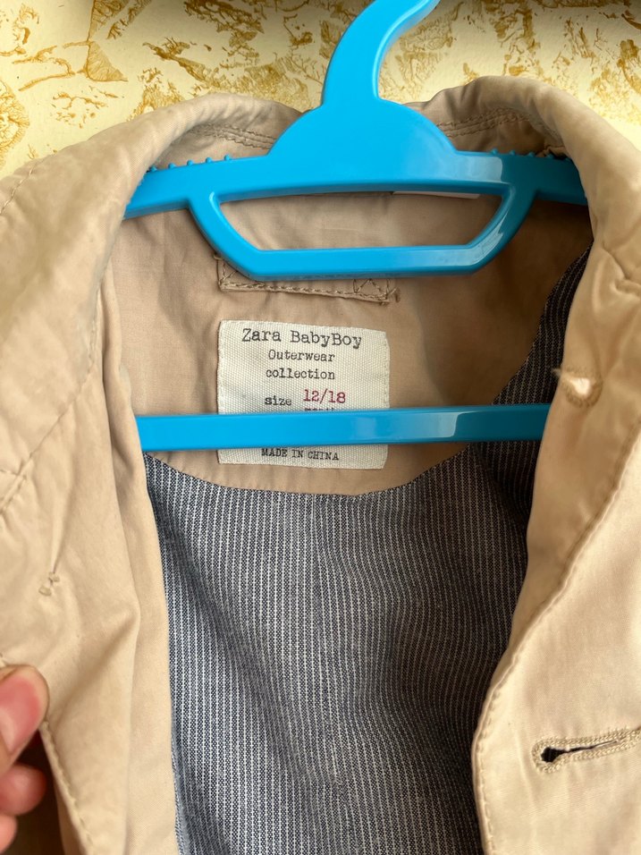 Bej Düğmeli zara marka çocuk trenç - Görsel 2