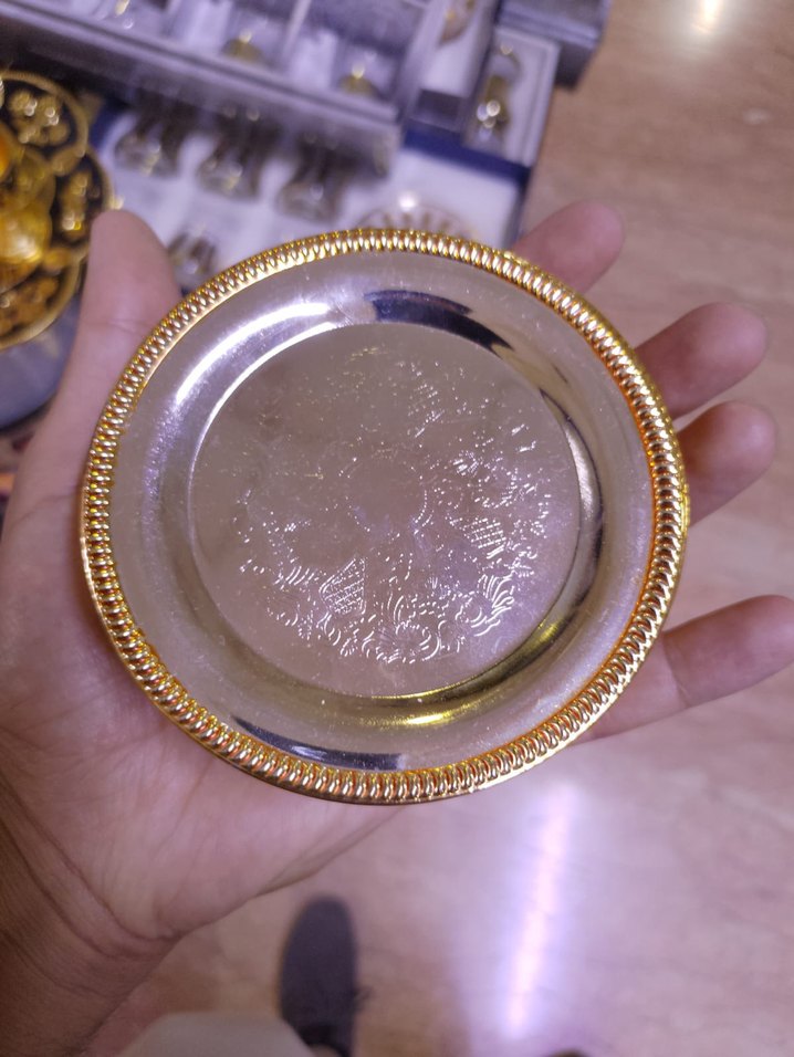 Altın ve gümüş Renkli  Desenli 6lı çay bardağı Tabak Seti - Görsel 2