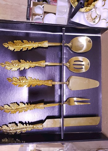 Altın Renkli 5 parça Servis Çatal Kaşık Seti