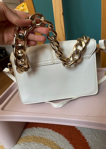 Beyaz Deri Zincir Detaylı Kadın Çanta - Görsel 6