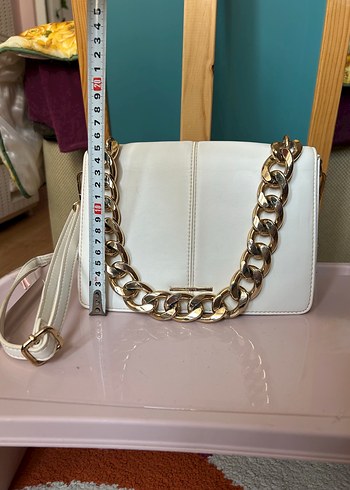 Beyaz Deri Zincir Detaylı Kadın Çanta - Görsel 4