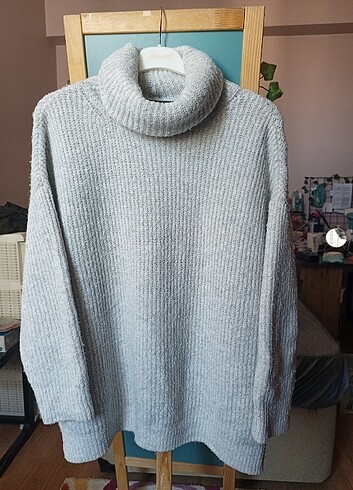 42 Beden Zara marka yumuşacık sıcacık tutan oversize kazak boy 72 en 66 c