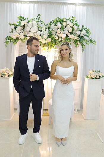 Beyaz elbise - Görsel 2