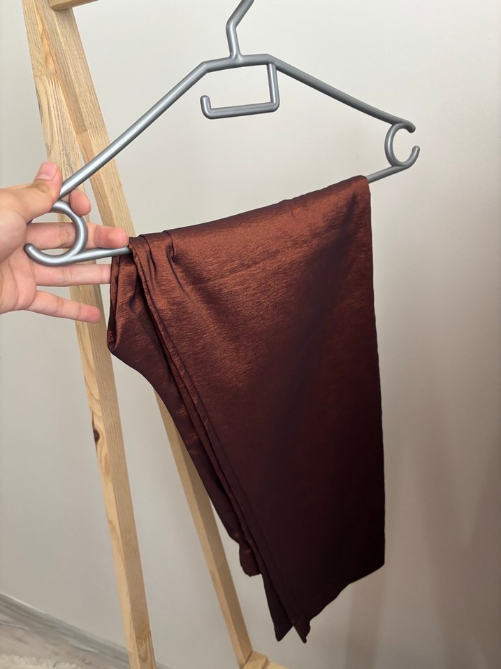 Kadın Kahverengi saten tafta şık takım - Görsel 3