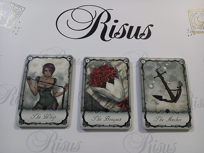  Under The Roses Lenormand Destesi