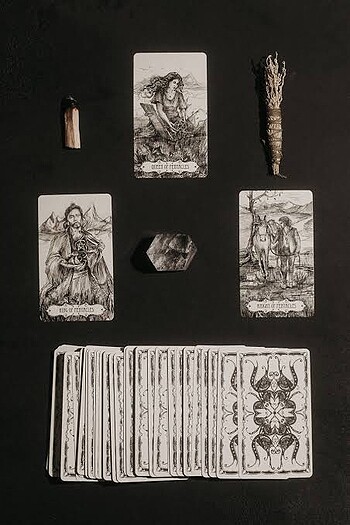 Abyss Tarot Destesi