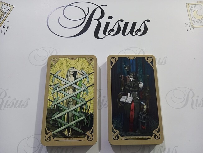 Beden Night Sun Tarot Destesi