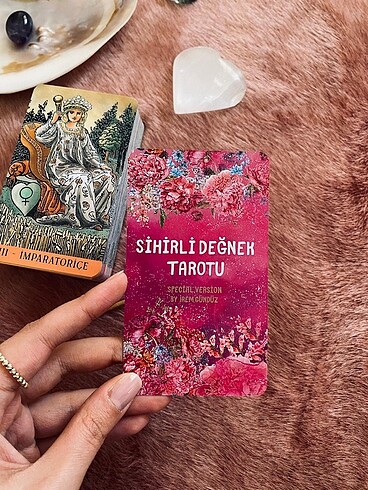 Sihirli Değnek Tarotu Kartları Destesi