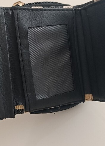 Beyaz Küçük Yazılı Cuzdan - Görsel 3