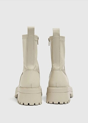 38 Beden beyaz Renk Pull and bear streç bot