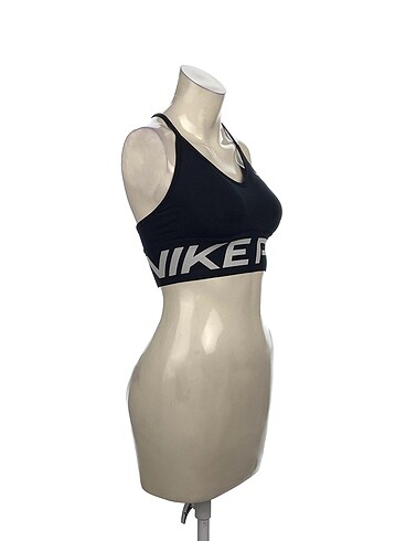 Nike Nike Büstiyer %70 İndirimli.